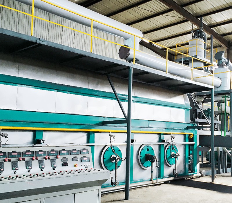 Impianto di pirolisi continua per la produzione di energia da rifiuti sanitari